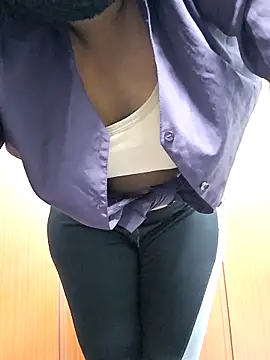 Snapshot of maya_telugu_22 chatting on 13, 10, 2025 maya telugu 22 online show from 13, 10, 2025
