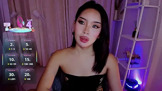 Snapshot of MS_LUNA chatting on 30, 11, 2025 MS LUNA online show from 30, 11, 2025