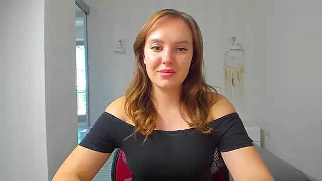 EmmaNorman online show from 26, 9, 2025