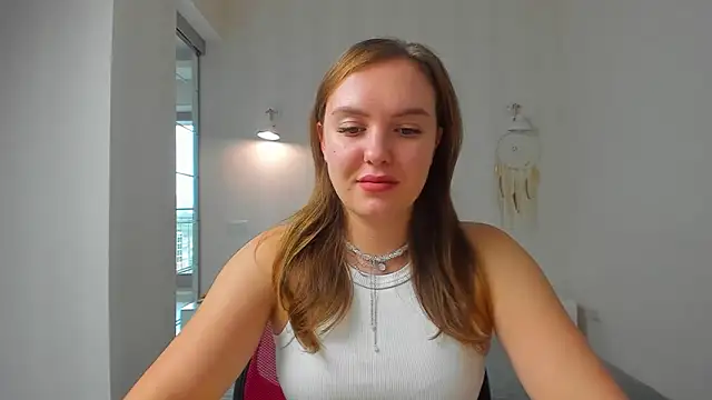 EmmaNorman online show from 25, 9, 2025
