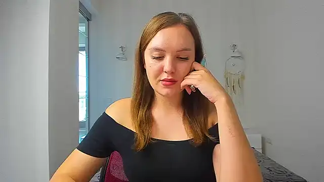 EmmaNorman online show from 21, 9, 2025