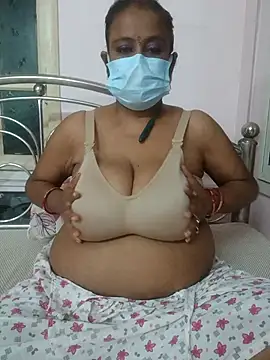 Snapshot of Barna_Love chatting on 20, 11, 2025 Barna Love online show from 20, 11, 2025