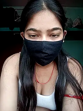 Snapshot of Snehabeauti chatting on 8, 10, 2025 Snehabeauti online show from 8, 10, 2025