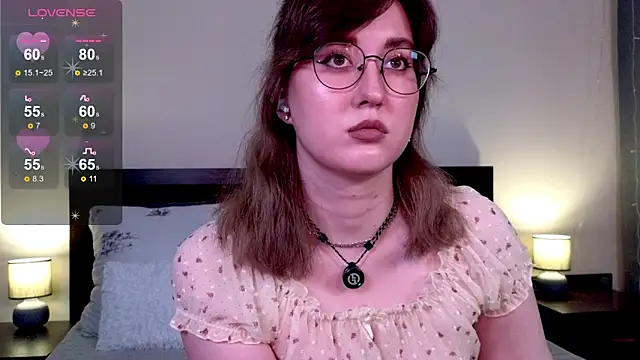 Snapshot of _AlexaFlowers_ chatting on 11, 6, 2026 AlexaFlowers online show from 11, 6, 2026