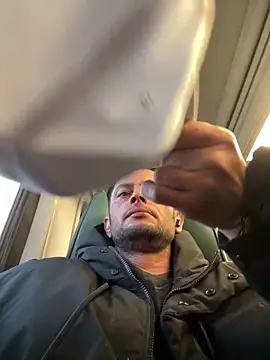 Carlosmauricio123 online show from 8, 3, 2026