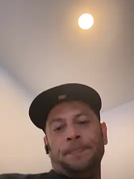 Carlosmauricio123 online show from 12, 5, 2026
