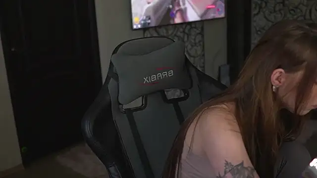 Snapshot of lis_silver chatting on 17, 9, 2025 lis silver online show from 17, 9, 2025