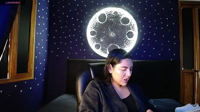 Megara 25 online show from 22, 4, 2026