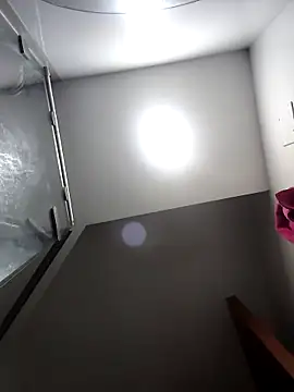 Megara 25 online show from 5, 4, 2026