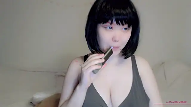 tsunade chan online show from 12, 10, 2025