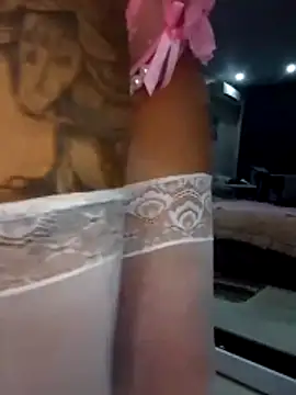 KissMiSveet online show from 11, 11, 2025