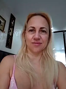 KissMiSveet online show from 24, 3, 2026