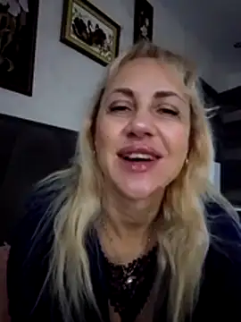 KissMiSveet online show from 30, 11, 2025