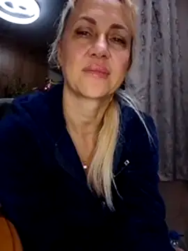 KissMiSveet online show from 4, 12, 2025