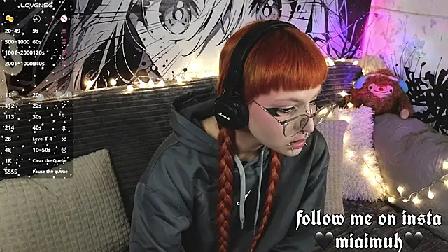 mia  yui online show from 16, 2, 2026