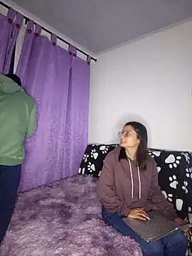 stivenlujan69 online show from 10, 10, 2025