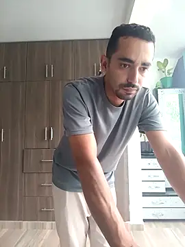 stivenlujan69 online show from 23, 11, 2025