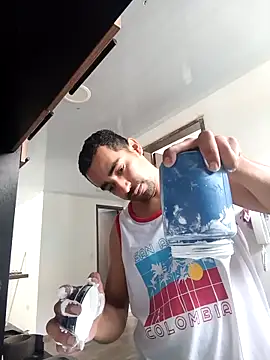 stivenlujan69 online show from 24, 2, 2026