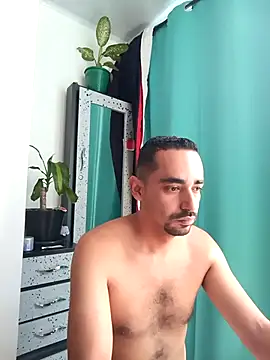 stivenlujan69 online show from 17, 12, 2025