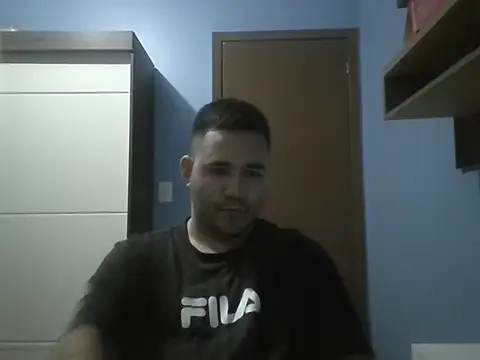 Snapshot of edwardosso chatting on 6, 6, 2026 edwardosso online show from 6, 6, 2026