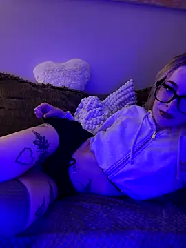 marnemzavar444 online show from 29, 11, 2025