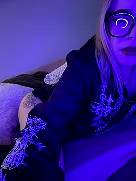 marnemzavar444 online show from 15, 11, 2025