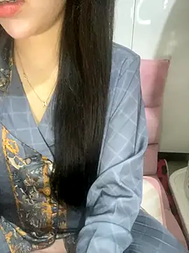 Snapshot of RubyBerry chatting on 8, 11, 2025 RubyBerry online show from 8, 11, 2025