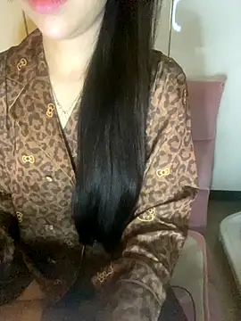 Snapshot of RubyBerry chatting on 1, 11, 2025 RubyBerry online show from 1, 11, 2025