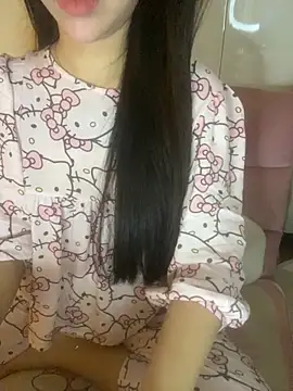 Snapshot of RubyBerry chatting on 24, 11, 2025 RubyBerry online show from 24, 11, 2025