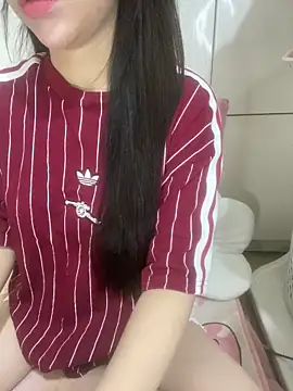 Snapshot of RubyBerry chatting on 9, 10, 2025 RubyBerry online show from 9, 10, 2025