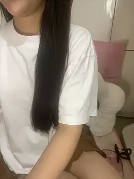 Snapshot of RubyBerry chatting on 7, 10, 2025 RubyBerry online show from 7, 10, 2025