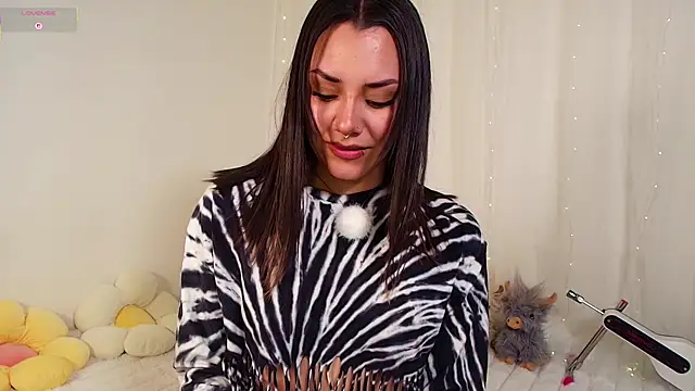 Isa laurentt  online show from 18, 7, 2026