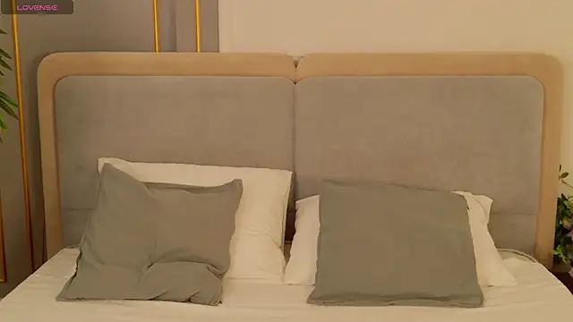 AdoraCortes online show from 23, 3, 2026