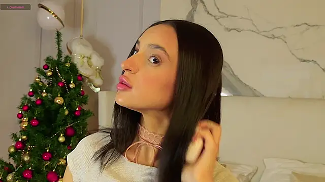 AdoraCortes online show from 3, 12, 2025