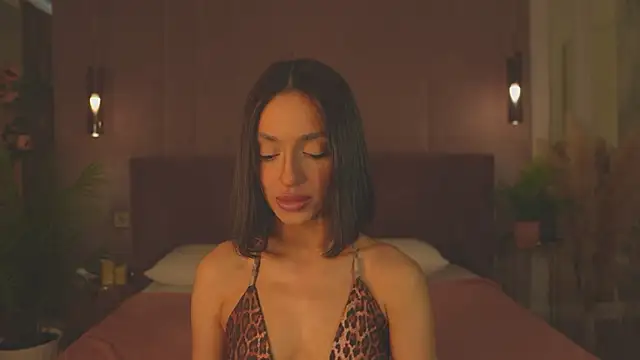 AdoraCortes online show from 18, 4, 2026