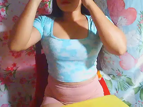 Katie Winslet online show from 1, 2, 2026