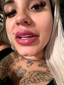 Princess-Jasmine07 online show from 31, 10, 2025