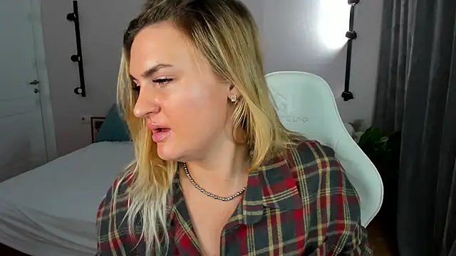 Marie Ellie online show from 23, 3, 2026