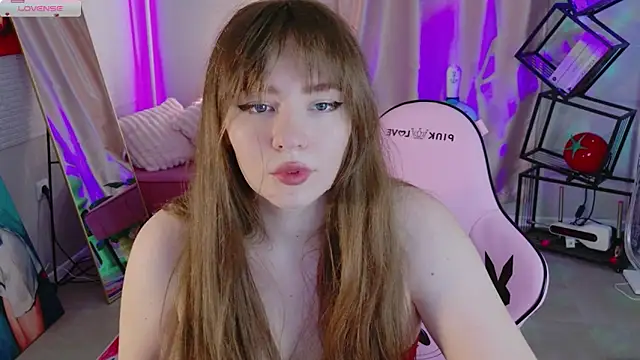Snapshot of Moon__Bunny chatting on 14, 5, 2026 Moon Bunny online show from 14, 5, 2026