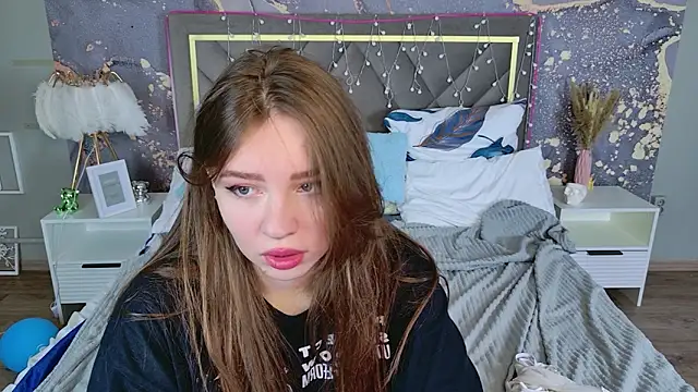 Moon  Bunny online show from 15, 3, 2026