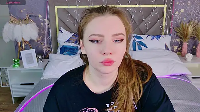 Moon  Bunny online show from 13, 2, 2026