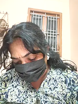 Snapshot of Tamil_Mithra chatting on 1, 11, 2025 Tamil Mithra online show from 1, 11, 2025