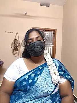 Snapshot of Tamil_Mithra chatting on 5, 11, 2025 Tamil Mithra online show from 5, 11, 2025