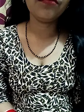 Snapshot of Payal-001 chatting on 10, 9, 2025 Payal-001 online show from 10, 9, 2025