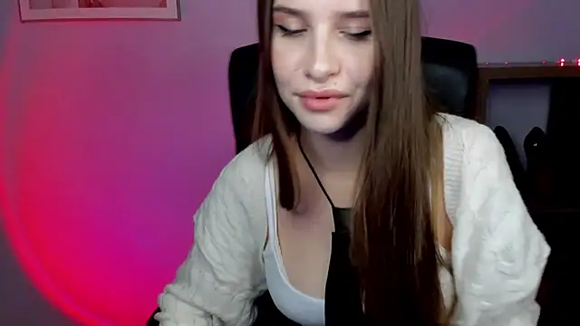 Snapshot of LuxMaya chatting on 16, 6, 2026 LuxMaya online show from 16, 6, 2026