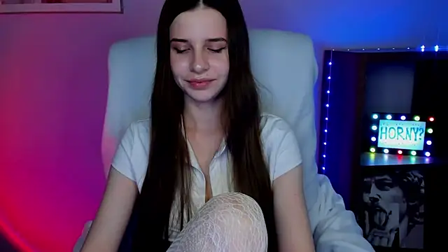 LuxMaya online show from 24, 3, 2026