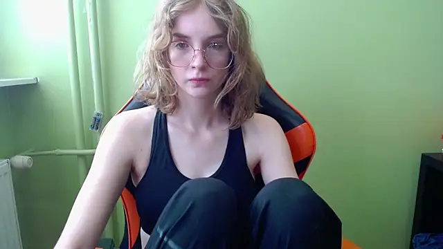 juicyPenny online show from 18, 3, 2026