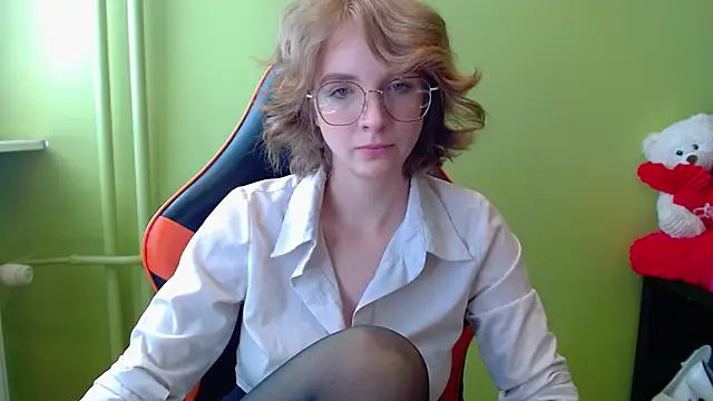 juicyPenny online show from 24, 4, 2026