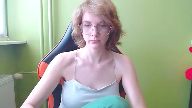 juicyPenny online show from 28, 4, 2026