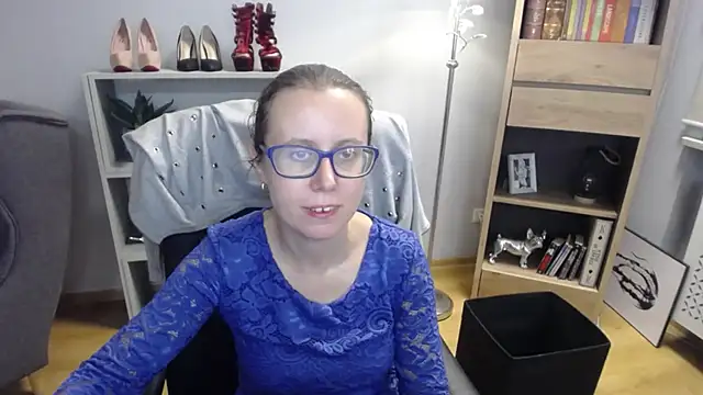 sweetxLizzy online show from 23, 10, 2025